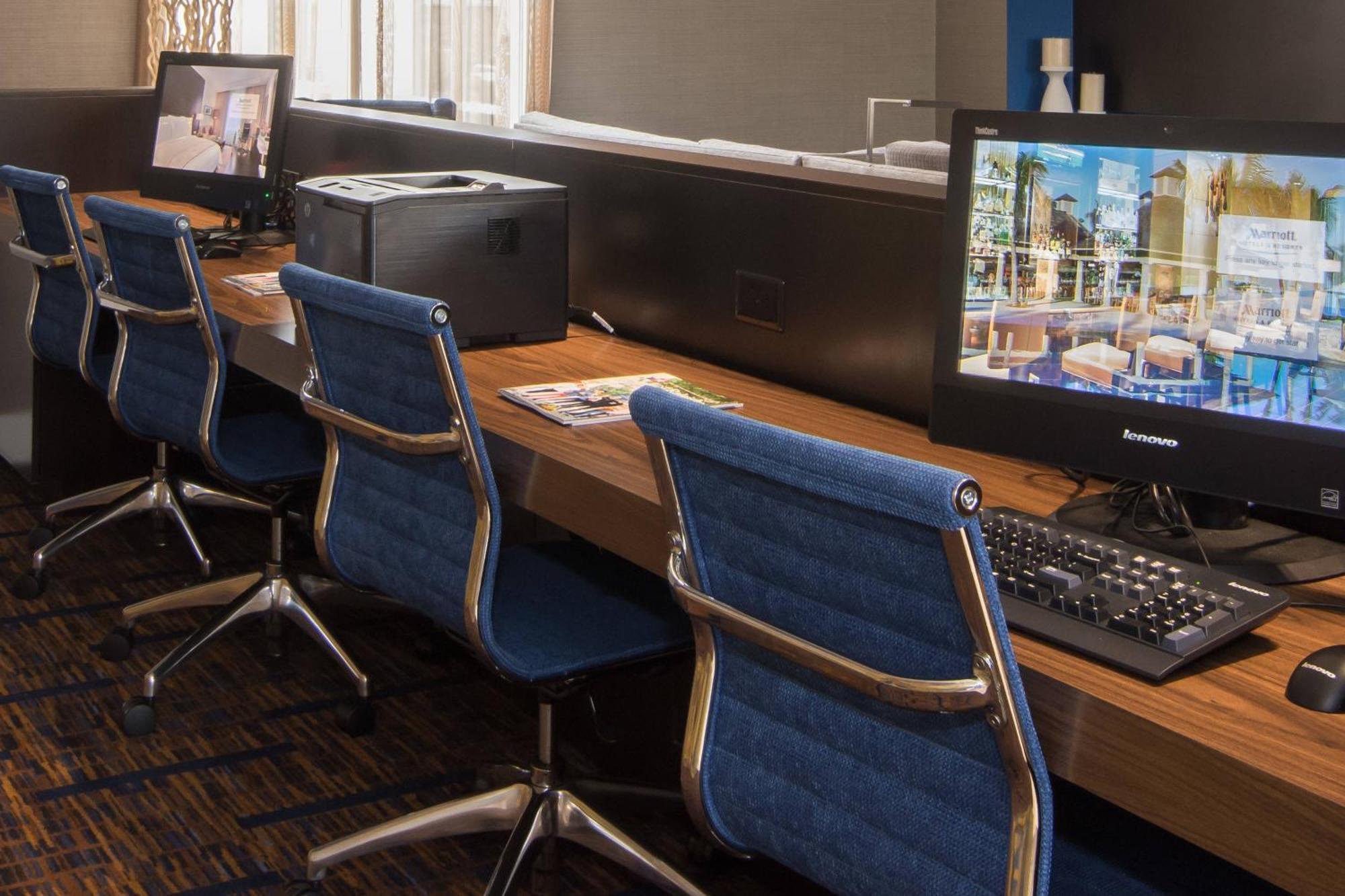 מלון Courtyard By Marriott Raleigh-Durham Airport/Brier Creek מראה חיצוני תמונה