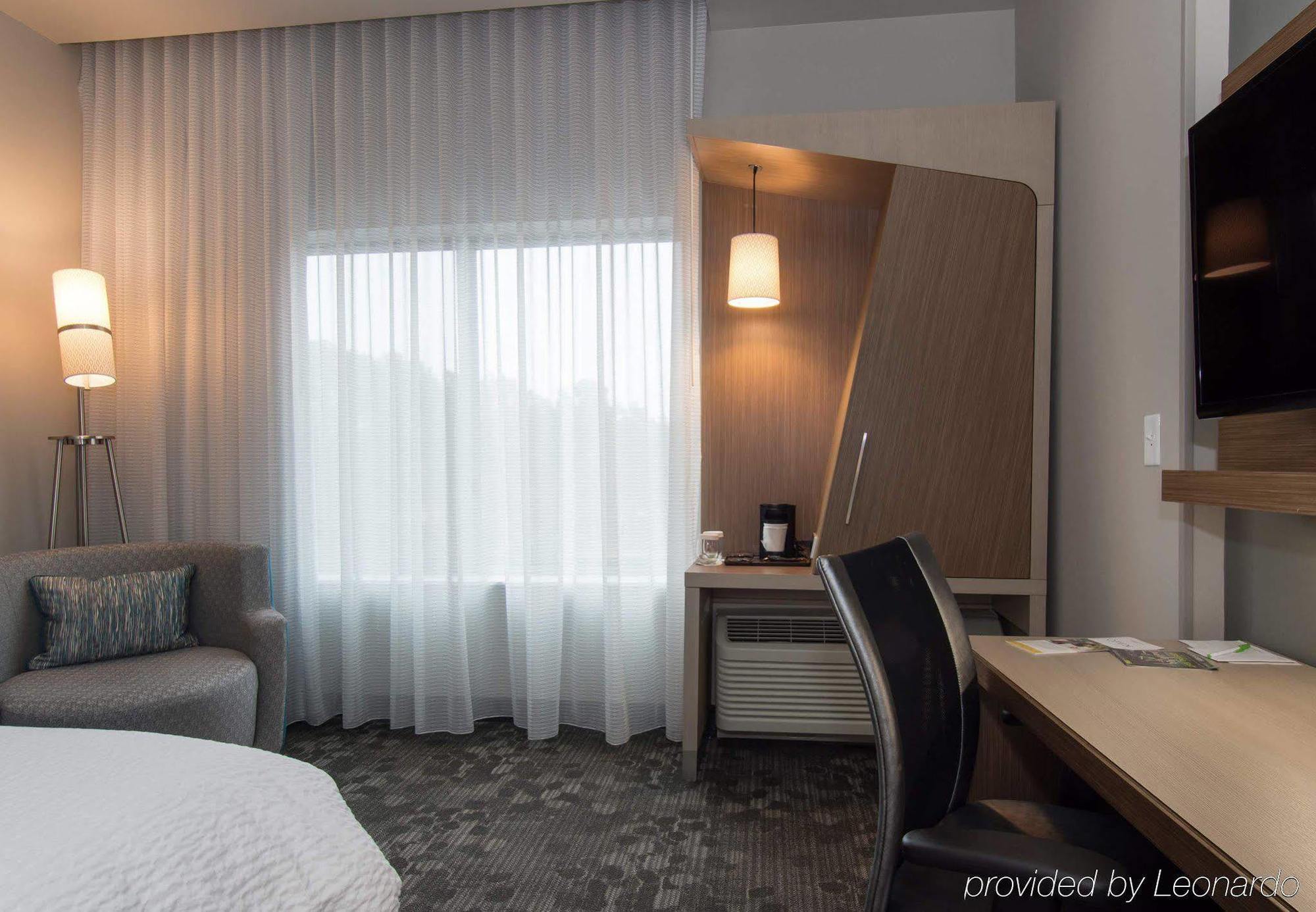 מלון Courtyard By Marriott Raleigh-Durham Airport/Brier Creek מראה חיצוני תמונה